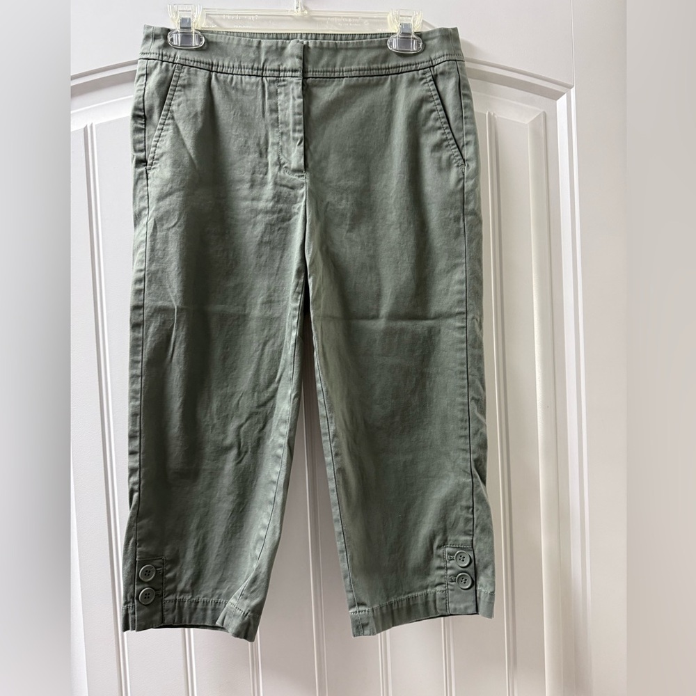 Green Cropped Pants
